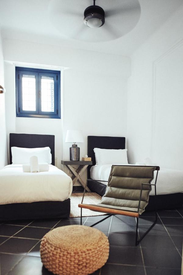Art Pantheon - Suites & Apartments Athén Kültér fotó
